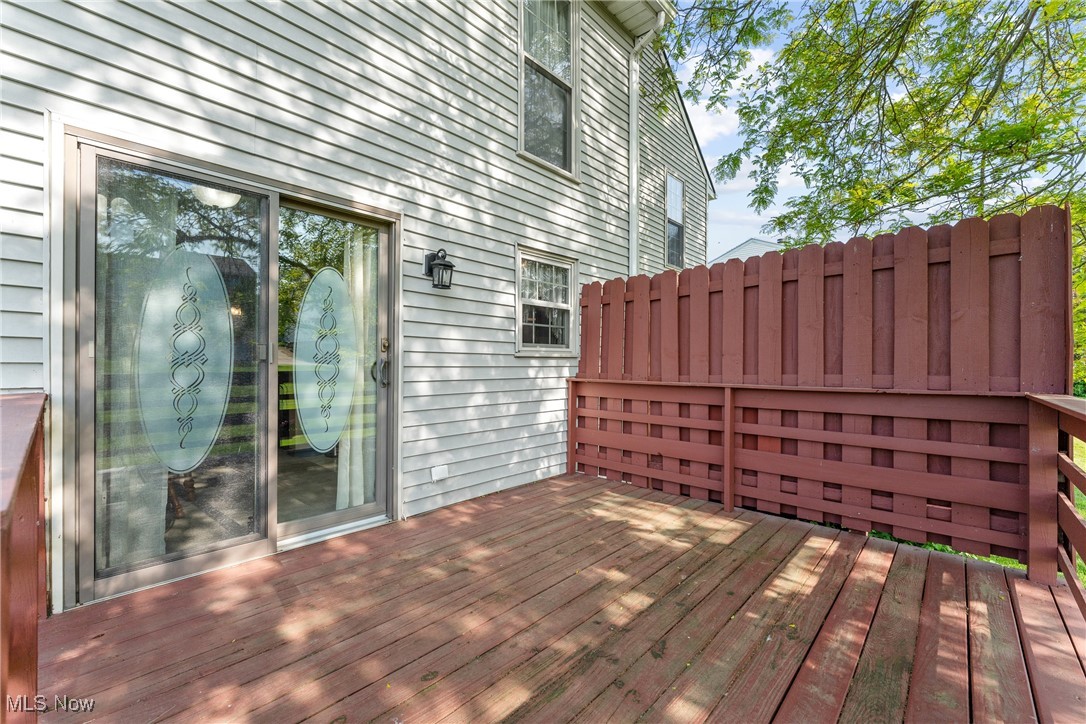 6527 Blossomwood Circle, Canton, Ohio image 16