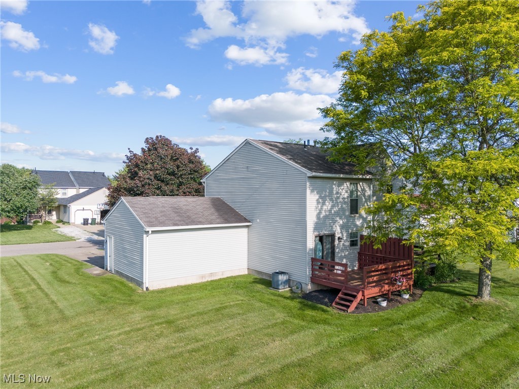 6527 Blossomwood Circle, Canton, Ohio image 4