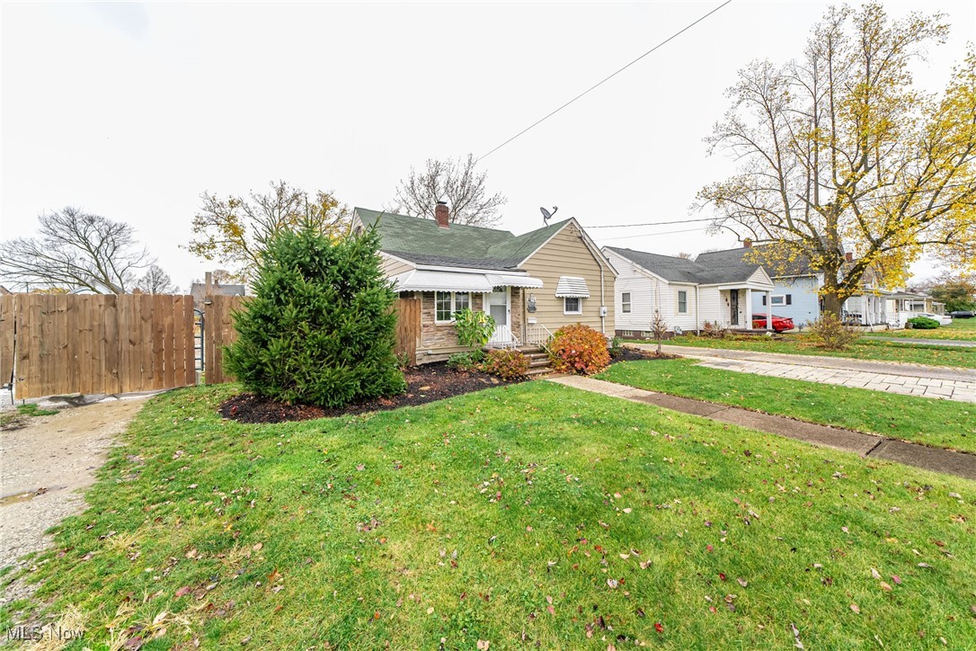 1018 W 23rd Street, Lorain, Ohio image 3