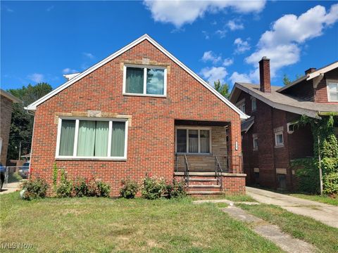 18307 Rosecliff Road Cleveland OH 44119