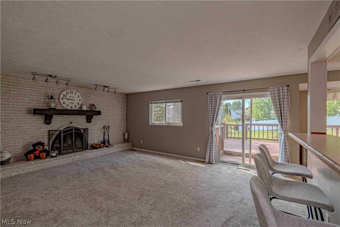 Deerfield Lake 02 - Residential