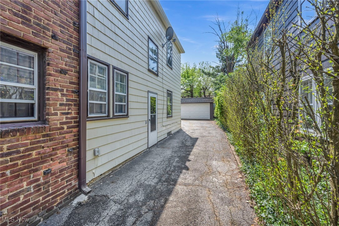 Van Sweringen Cos 23 - Residential Income