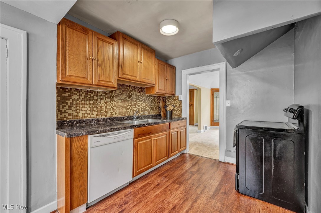 Van Sweringen Cos 23 - Residential Income