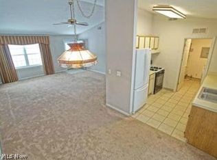 Farmington Meadows Condo 04 - Residential