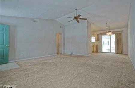 Farmington Meadows Condo 04 - Residential