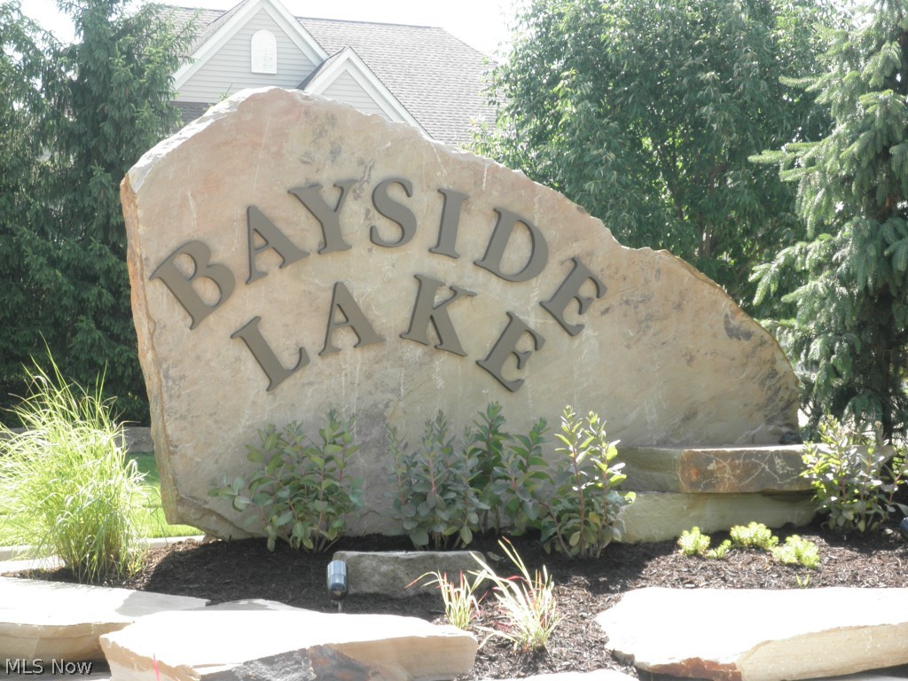 Bayside Lake R-1 PUD - Land