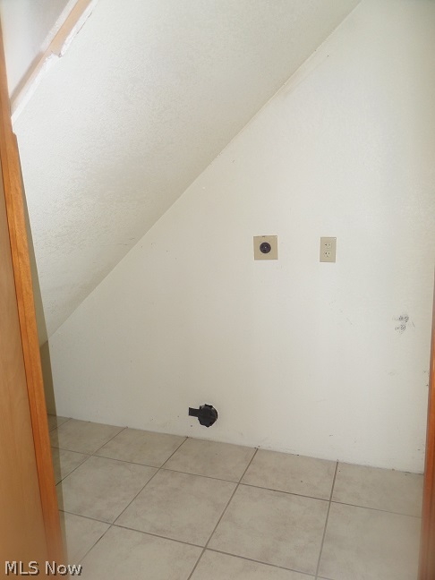 Tod Woods 03 Chickerneo - Residential