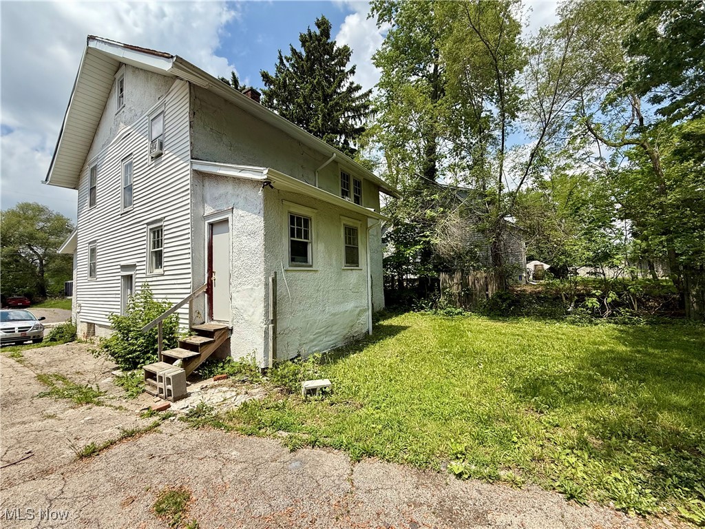 327 Garfield Avenue, Lima, Ohio image 4