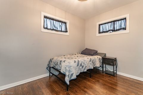 Tiny photo for 2465 Dentzler Road, Parma, OH 44134 (MLS # 5188958)