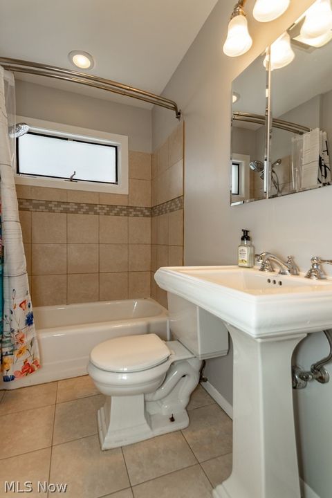 Tiny photo for 2465 Dentzler Road, Parma, OH 44134 (MLS # 5188958)