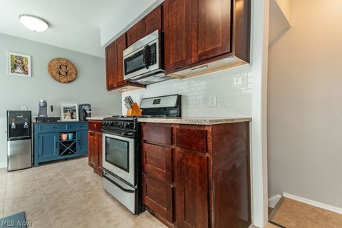 Tiny photo for 2465 Dentzler Road, Parma, OH 44134 (MLS # 5188958)