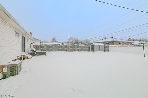 Tiny photo for 2465 Dentzler Road, Parma, OH 44134 (MLS # 5188958)