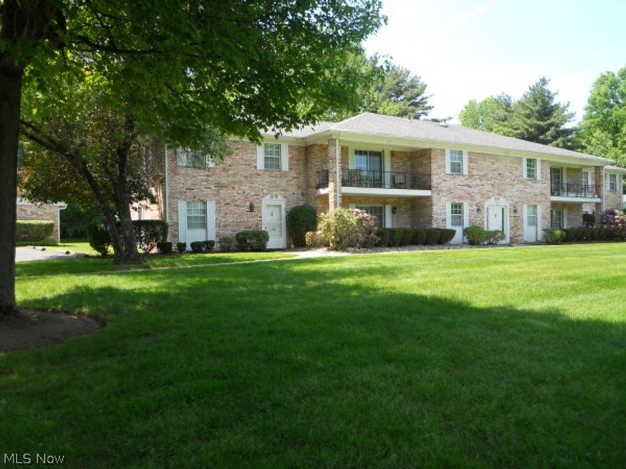 Super sharp remodeled townhouse w/newer granite counters, ceramic in kitchen & foyer, newer siding door to Florida room, 1st floor laundry, spacious bedrooms. Garage. Pool. Condo fee includes gas, water, trash, landscaping & snow removal