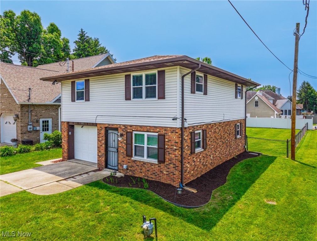 322 46th Street, Vienna, West Virginia image 3