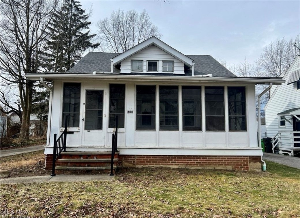 This beautifully updated home in South Euclid is perfect for homebuyers or investors.
The spacious layout is filled with natural light and features a first-floor bedroom and full bath. Upstairs offers two large bedrooms and a roomy office. The partially finished basement includes a second full bathroom, perfect for a guest room or mancave.
Updates include a newer roof, central air, hot water tank, updated electrical panel, refinished hardwood floors/LVP, a new garage door, and a modernized kitchen with new countertops, a tiled backsplash, and appliances. Both bathrooms have been recently updated as well.
The deep backyard provides plenty of space for outdoor activities, and the two-car garage is in excellent condition, with a driveway for 3 to 4 cars and ample street parking.
Some photos are virtually staged.