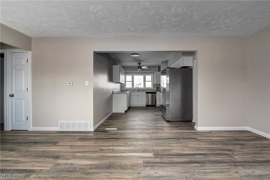 Manning & Campbell Sec 08 - Residential