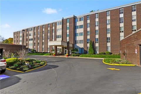 Tiny photo for 3066 Kent Road #309, Stow, OH 44224 (MLS # 5256064)