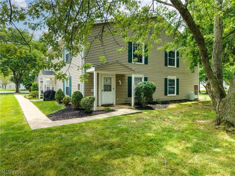 Condo For Sale - 277 Canterbury Lane #D-34<br/> Medina County, Medina, OH 44256