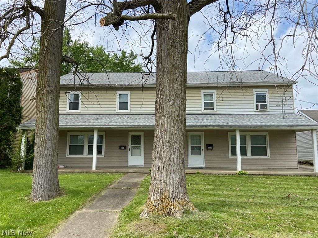 Photo of 877 Arden Avenue, Berea, OH 44017 (MLS # 5206930)