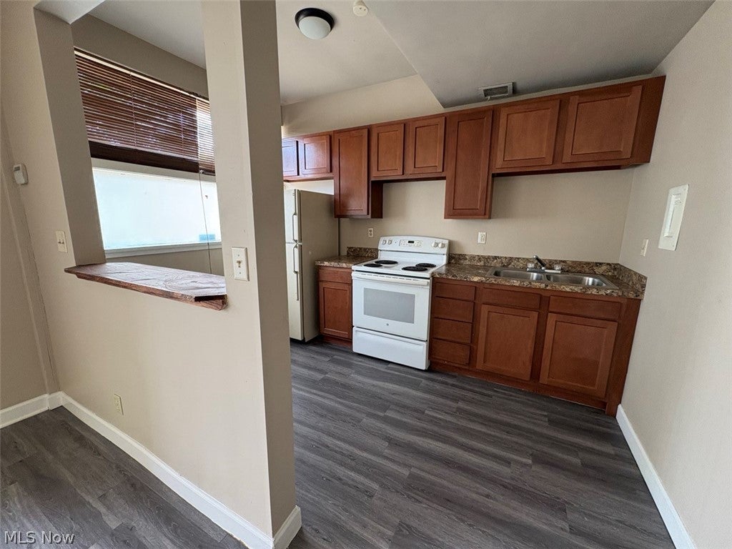 777 E Market Street C2