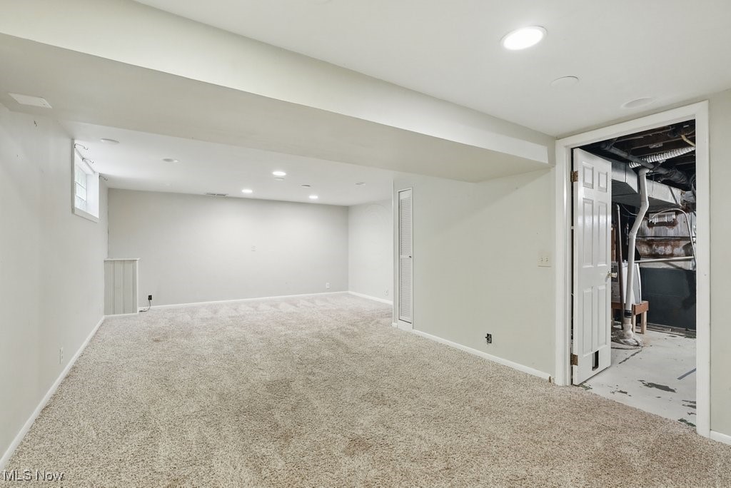 Chagrin Falls, Ohio 44022, United States, 3 Bedrooms Bedrooms, ,3 BathroomsBathrooms,Residential,Pending,147714