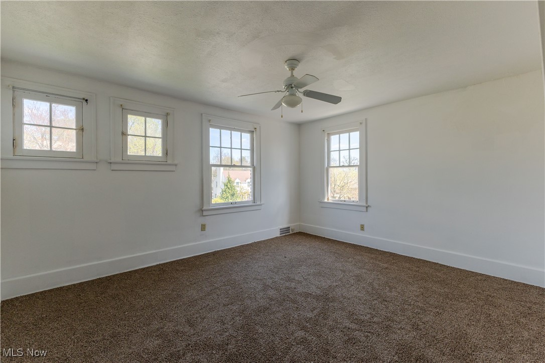 217 Outlook Avenue, Youngstown, Ohio image 15