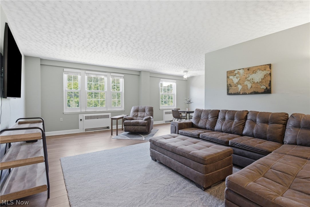 13800 Fairhill Rd 419