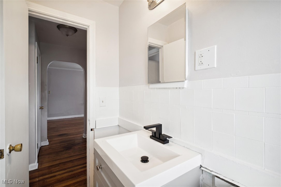 Rosel Guarantee Realty Co - Residential Lease