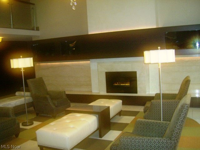 Carlyle Condo - Residential