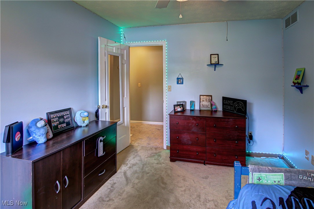 650 Thornhill Lane, Aurora, Ohio image 33