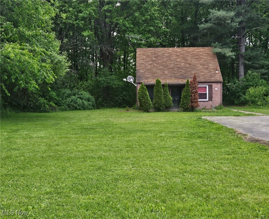 72 Idaho Road, Austintown, Ohio image 2
