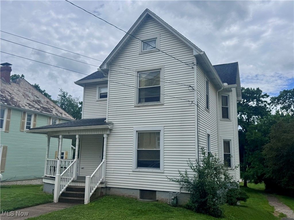 Photo of 210 Phillips st St, Marietta, OH 45750 (MLS # 5179347)