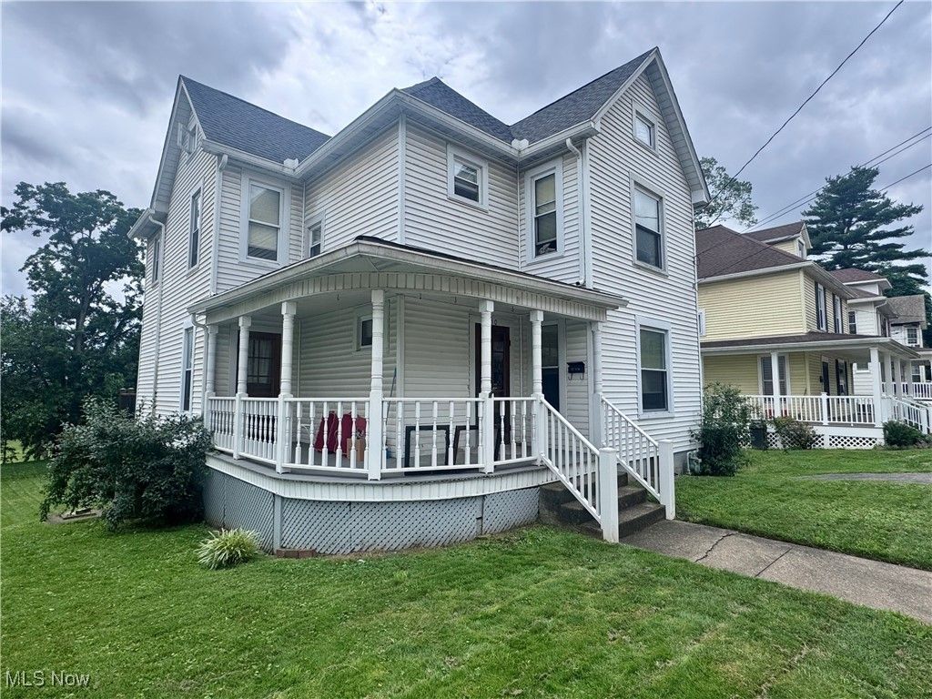 Photo of 210 Phillips st St, Marietta, OH 45750 (MLS # 5179347)