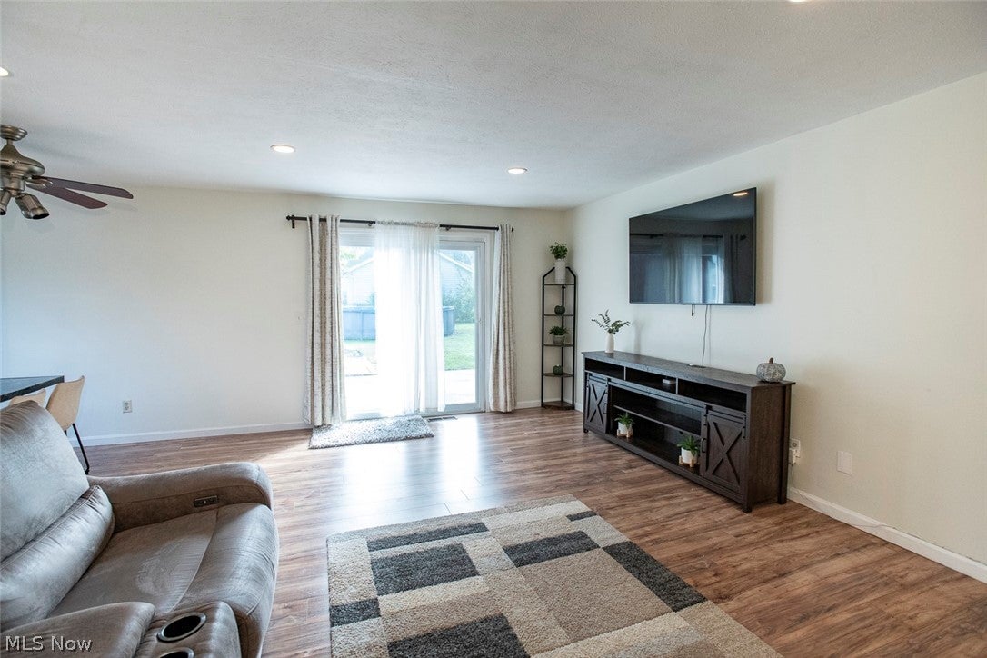 6073 Denise Drive