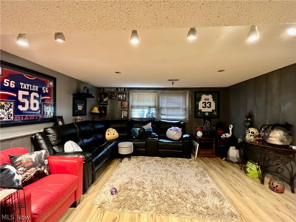 Albion Heights - Residential