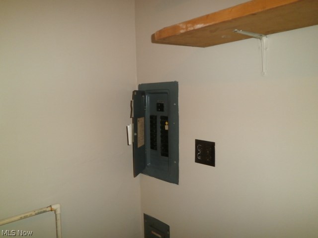 Loseys Chas - Residential