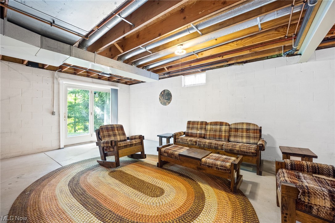 Southampton Woods 01 - Residential