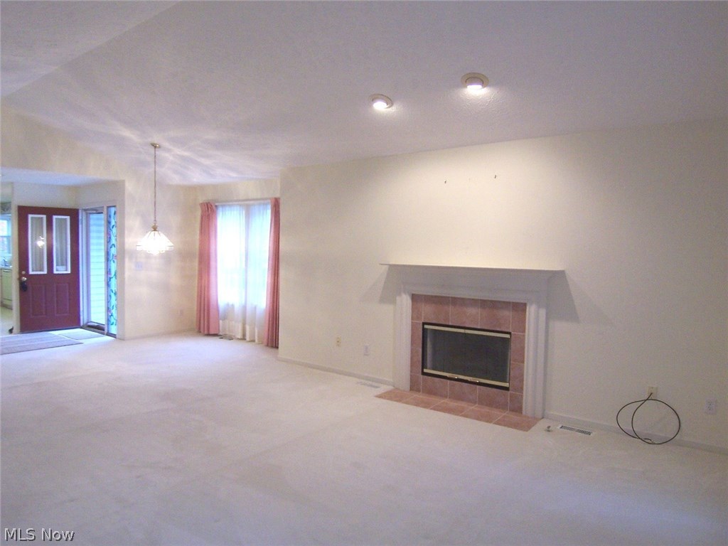 Woodbury Condo Assoc - Residential