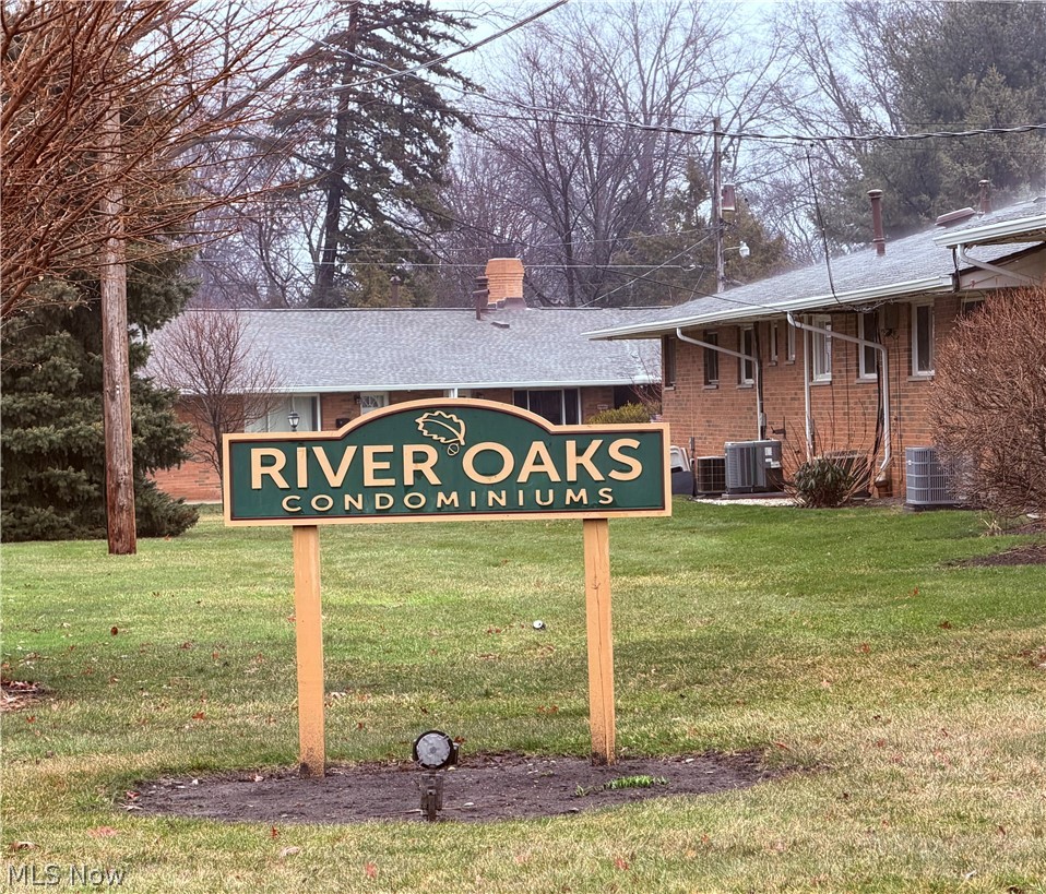River Oak Terrace Condo - Residential