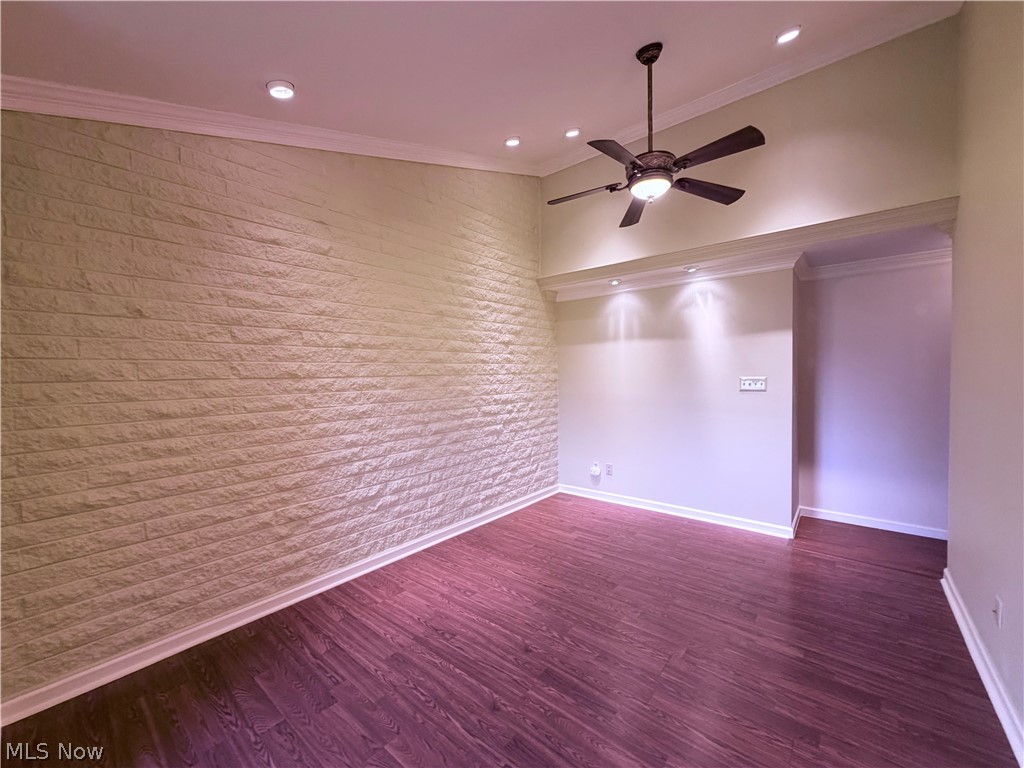 River Oak Terrace Condo - Residential