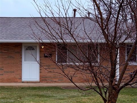 Condo For Sale - 21884 River Oaks Drive #2K<br/> Rocky River, OH 44116