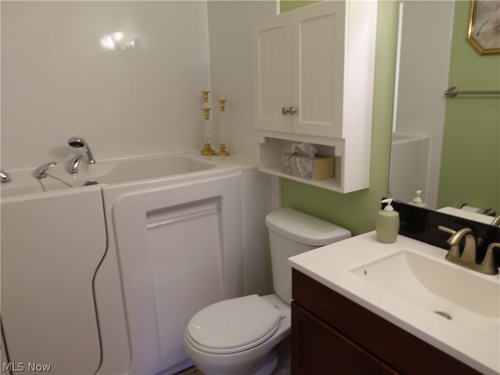 Silver Lake Towers - Residential