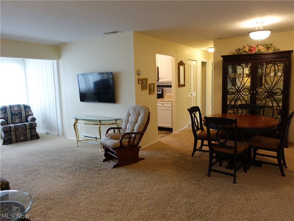 Silver Lake Towers - Residential