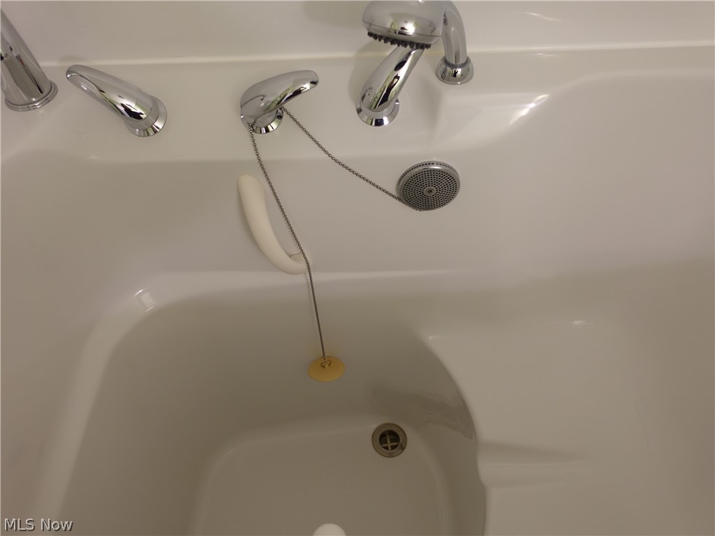 Silver Lake Towers - Residential