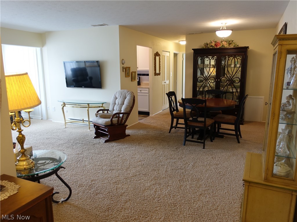 Silver Lake Towers - Residential