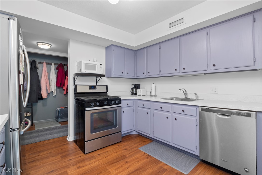 Oak Knolls Condo - Residential