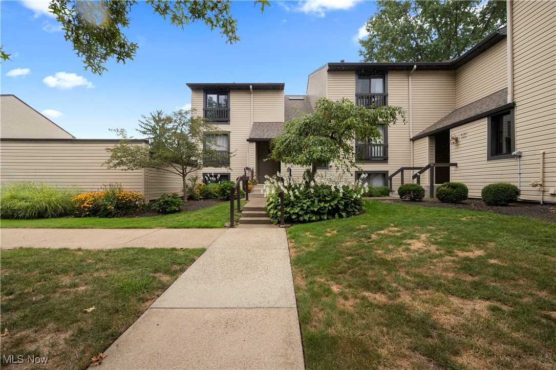 Oak Knolls Condo - Residential