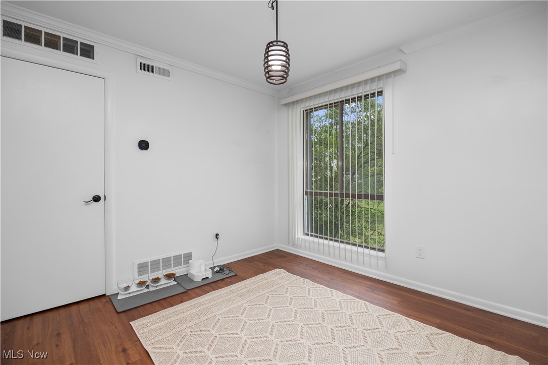 Oak Knolls Condo - Residential