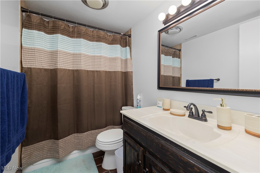 Oak Knolls Condo - Residential