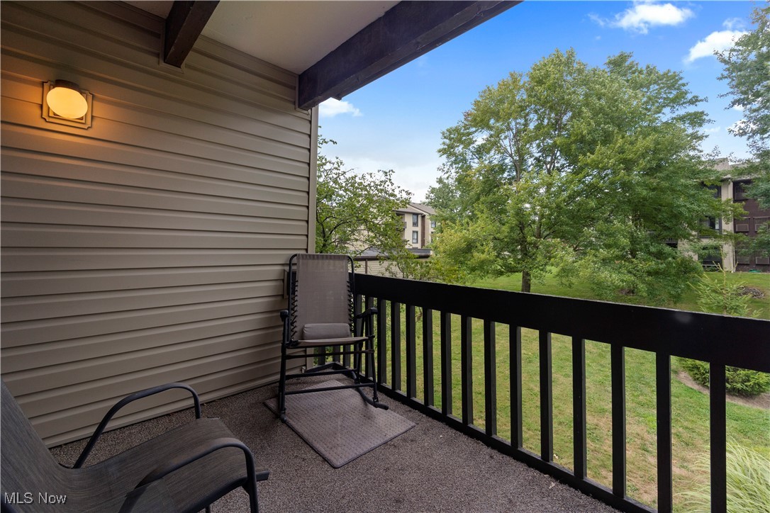 Oak Knolls Condo - Residential